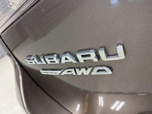 Used 2023 Subaru Forester Premium image 38