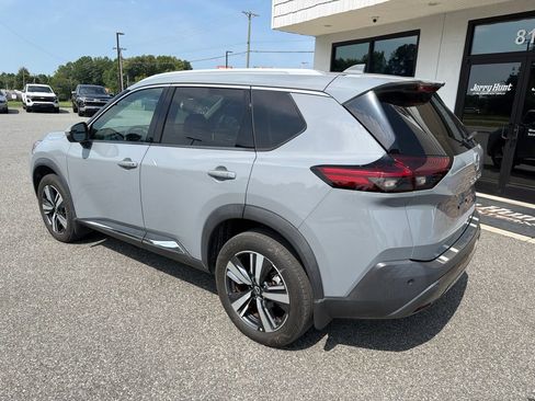 Used 2023 Nissan Rogue SL AWD/4WD image 7