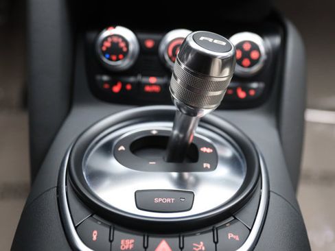 Used 2009 Audi R8 V8 image 14