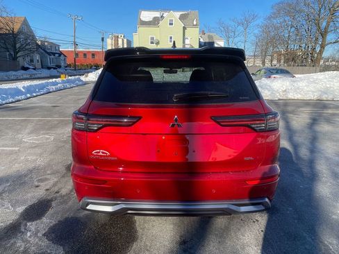 New 2026 Mitsubishi Outlander SEL image 6