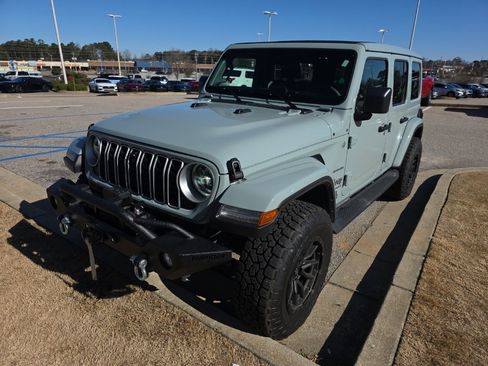 Used 2024 Jeep Wrangler Sahara w/ Technology Group image 3