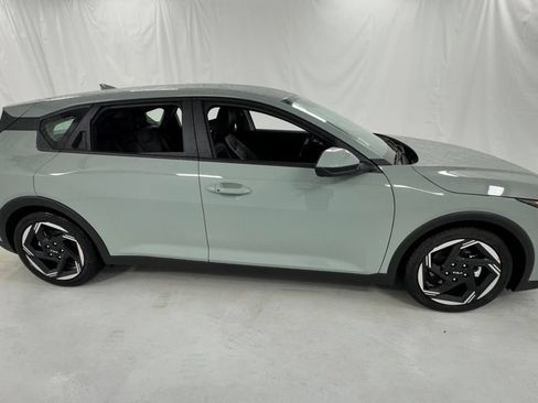 New 2026 Kia K4 EX FWD image 2