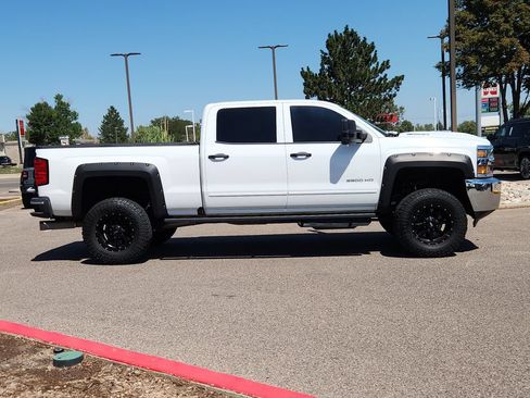 Used 2017 Chevrolet Silverado 2500 LT AWD/4WD image 2