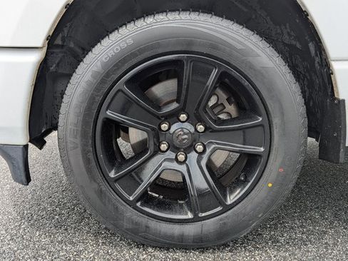 Used 2020 RAM 1500 Big Horn RWD image 9
