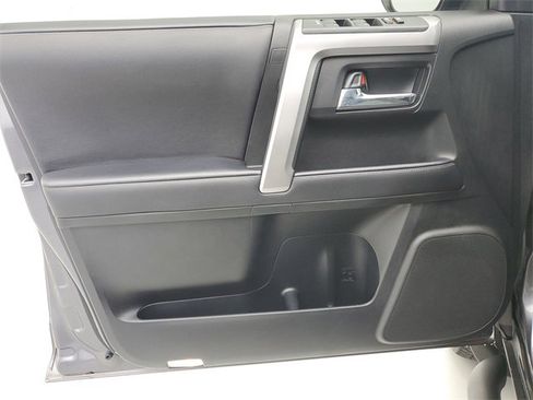 Used 2022 Toyota 4Runner SR5 Premium image 20