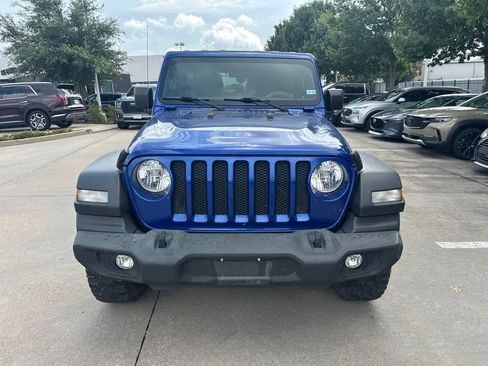 Used 2018 Jeep Wrangler Unlimited Sport S AWD/4WD image 2