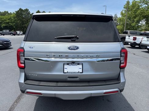 Used 2024 Ford Expedition Limited RWD image 32