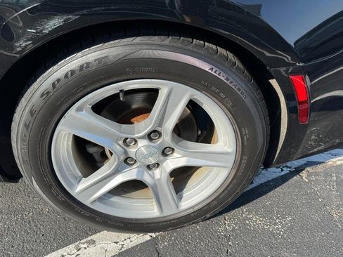 Used 2017 Chevrolet Camaro LT w/ Technology Package image 7