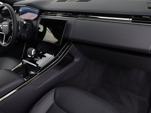 Used 2025 Land Rover Range Rover Sport Dynamic SE image 21