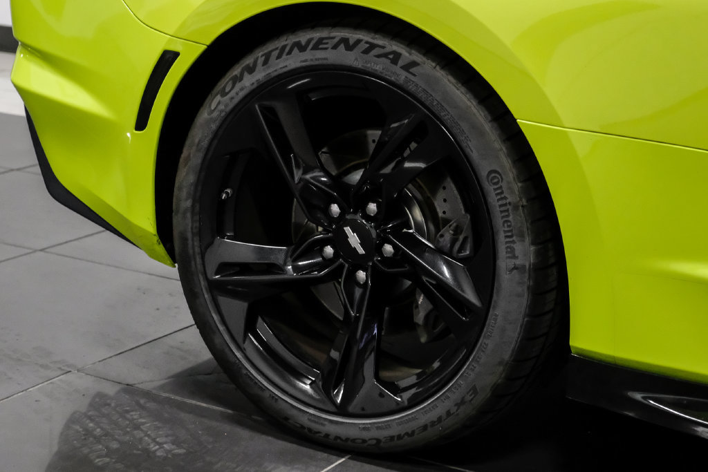 Used 2019 Chevrolet Camaro SS RWD image 47