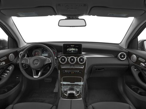 Used 2017 Mercedes-Benz GLC 300 4MATIC image 11