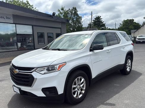 Used 2020 Chevrolet Traverse LS AWD/4WD image 3