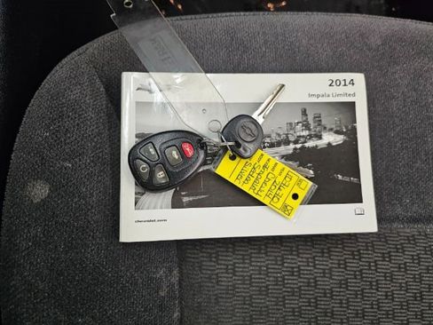 Used 2014 Chevrolet Impala LT w/ LT Sunroof Package image 21