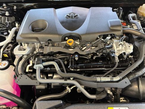 Used 2026 Toyota Camry Hybrid FWD image 34