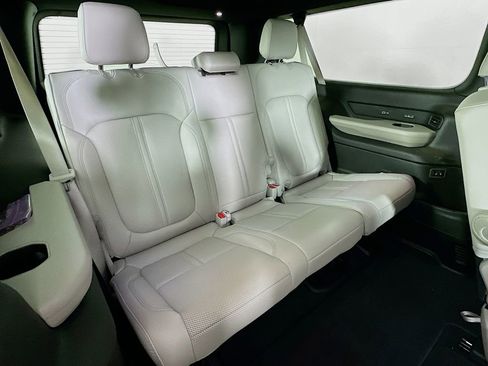 New 2026 Jeep Grand Wagoneer L Limited w/ Premium Group II AWD/4WD image 36