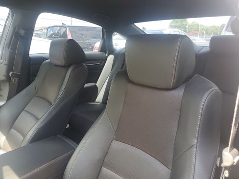 Used 2019 Honda Accord Sport image 5