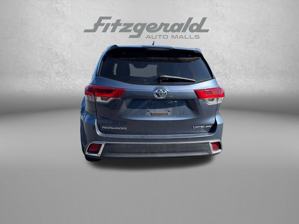 Used 2019 Toyota Highlander Limited Platinum AWD/4WD image 7