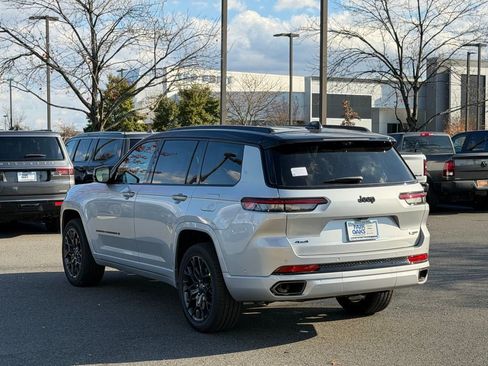 New 2025 Jeep Grand Cherokee L Summit image 9