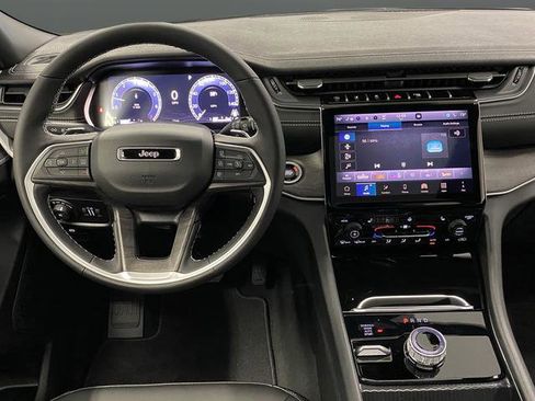 New 2025 Jeep Grand Cherokee L Limited w/ Trailer Tow Package image 5