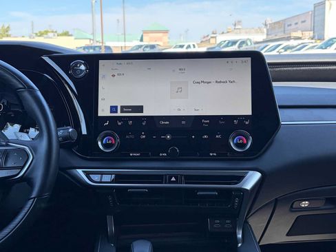 Used 2025 Lexus RX 450h AWD w/ Convenience Package image 12