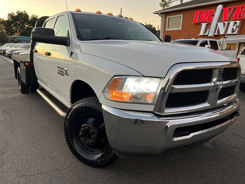 Used 2018 RAM 3500 Tradesman w/ Chrome Appearance Group image 35