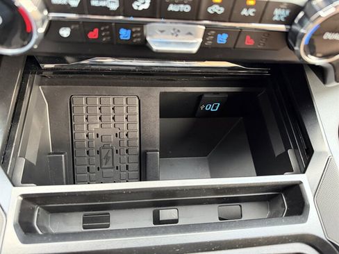 Used 2026 Ford F350 Lariat w/ Tremor Off-Road Package image 45