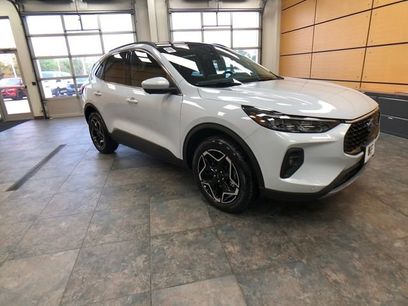 New 2025 Ford Escape Platinum