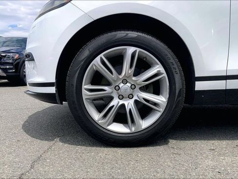 Used 2019 Land Rover Range Rover Velar S AWD/4WD image 5