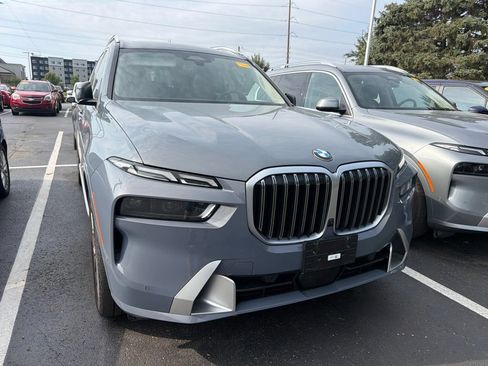 Used 2026 BMW X7 xDrive40i AWD/4WD image 5