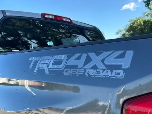 Used 2018 Toyota Tundra SR5 w/ TRD Off Road Package AWD/4WD image 17