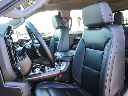 Used 2024 Chevrolet Silverado 1500 RST w/ Redline Edition AWD/4WD image 17