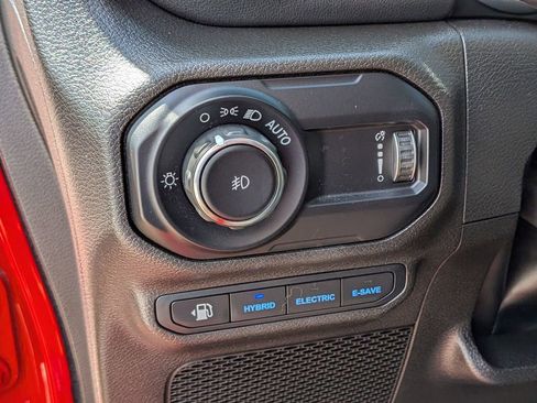 Used 2023 Jeep Wrangler Unlimited Sahara w/ Cold Weather Group AWD/4WD image 15