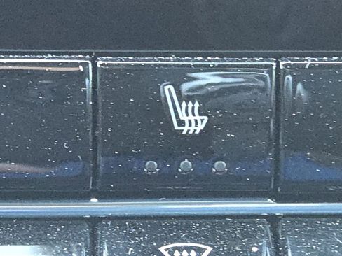 New 2026 GMC Canyon Elevation w/ Convenience Package image 6