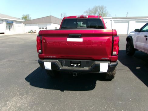 New 2026 Chevrolet Colorado ZR2 image 18