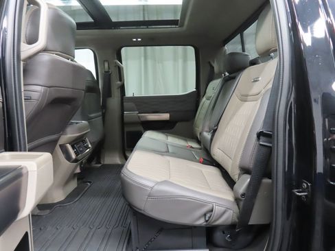 Used 2025 Ford F350 Platinum w/ Platinum Plus Package AWD/4WD image 13