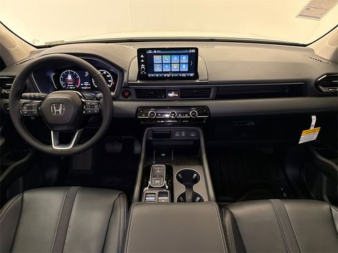 New 2025 Honda Pilot EX-L image 13