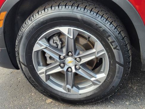 Used 2024 Chevrolet Blazer LT w/ Convenience Package FWD image 5