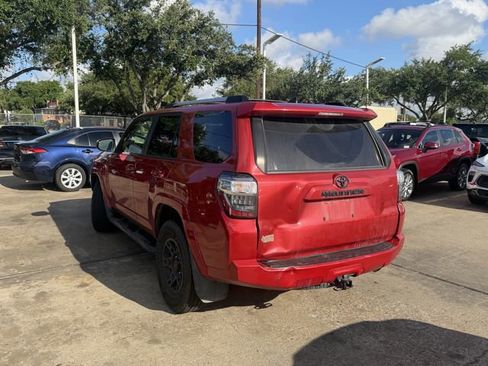 Used 2022 Toyota 4Runner SR5 RWD image 6