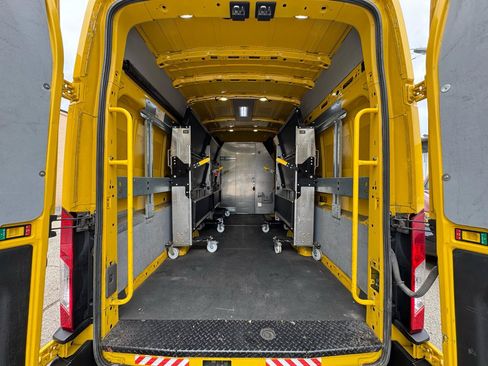 Used 2022 Ford Transit 250 148 High Roof Extended w/ Parcel Delivery Package RWD image 18