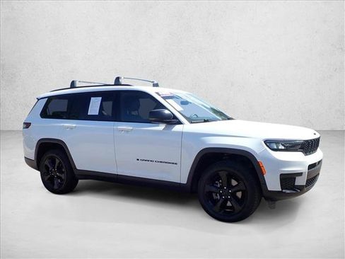 Used 2023 Jeep Grand Cherokee L Laredo AWD/4WD image 6