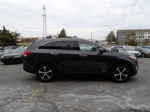 Used 2016 Kia Sorento EX image 8