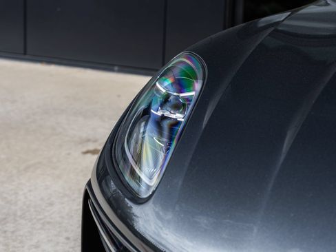 Certified 2026 Porsche Macan AWD/4WD image 18