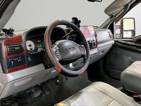 Used 2006 Ford F250 XL AWD/4WD image 15