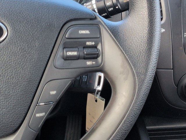 Used 2016 Kia Forte LX FWD image 21