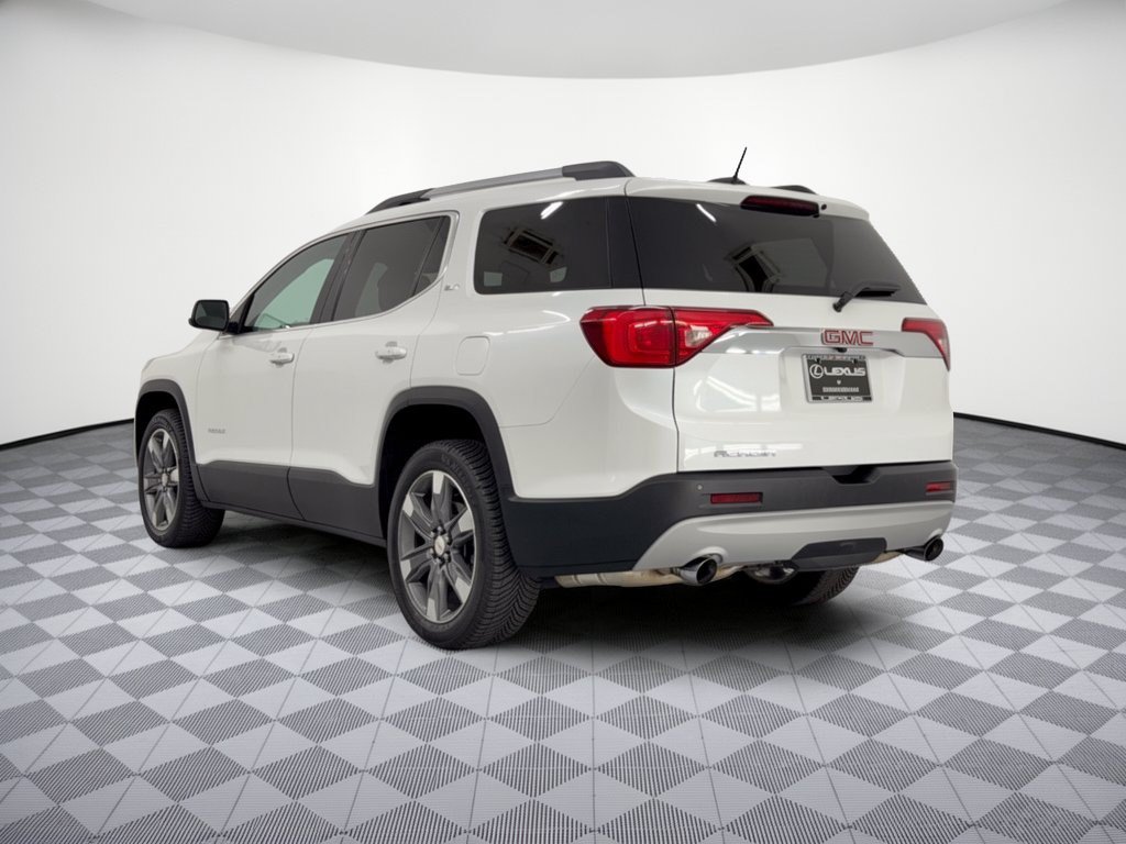 Used 2017 GMC Acadia SLT FWD image 3
