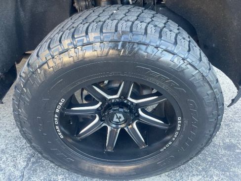 Used 2021 Chevrolet Silverado 2500 Custom w/ Custom Value Package AWD/4WD image 20