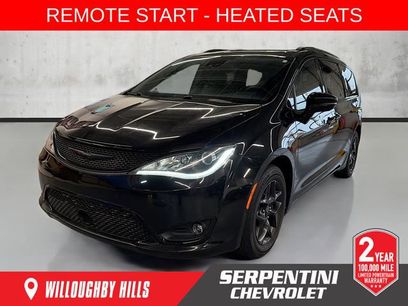 Used 2019 Chrysler Pacifica Limited w/ Advanced Safetytec Group