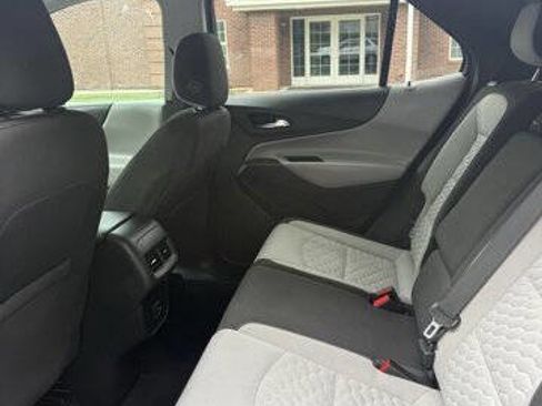 Used 2019 Chevrolet Equinox LS AWD/4WD image 9