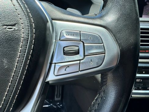 Used 2019 BMW 740i w/ M Sport Package RWD image 29