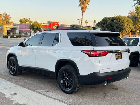 Used 2022 Chevrolet Traverse LT image 39